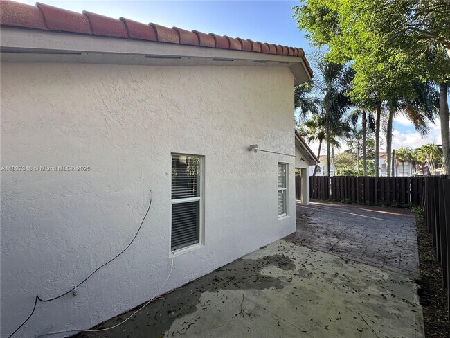 Building Photo - 11329 NW 59th Terrace