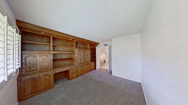 Foto del edificio - 16401 Redlands Ln