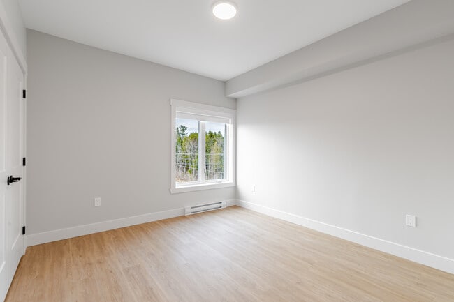Building Photo - Apartment for Rent