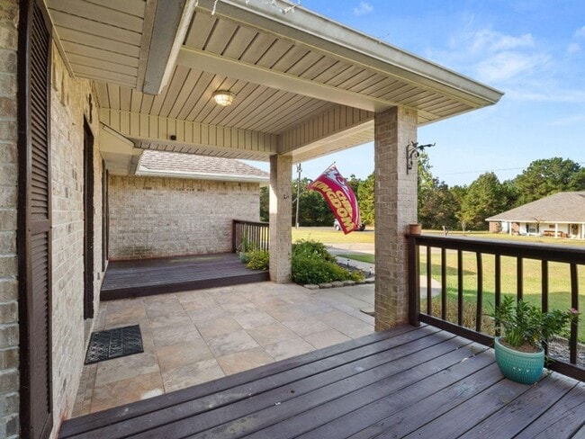 Foto del edificio - 146 R Allen Rd