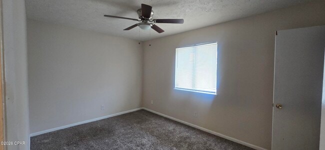 Building Photo - 3910 Venetian Cir