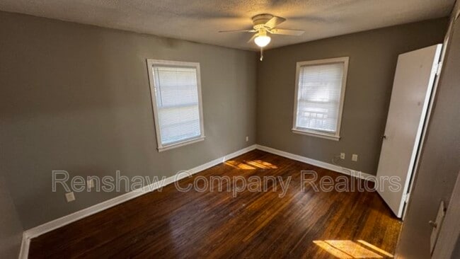 Building Photo - 1537 Rolling Hills Dr