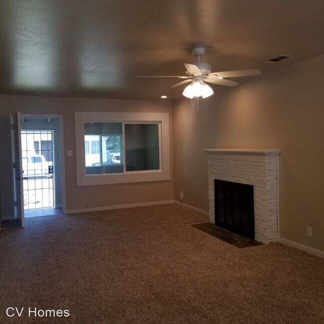 Building Photo - 3 br, 1.5 bath House - 820 W. Park St.
