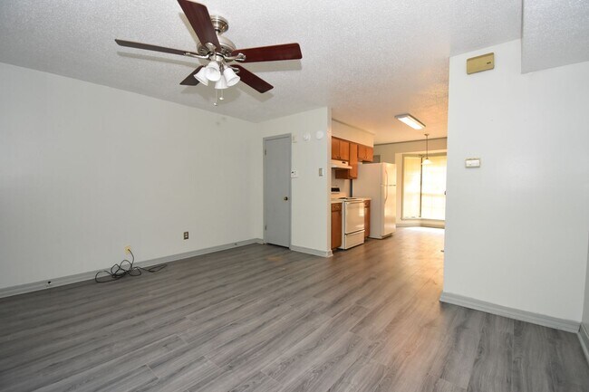 Foto del edificio - 337/339 S. Maple St.