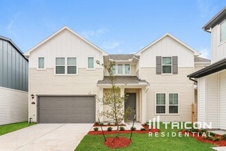 Building Photo - 22823 Terrazzo Dr
