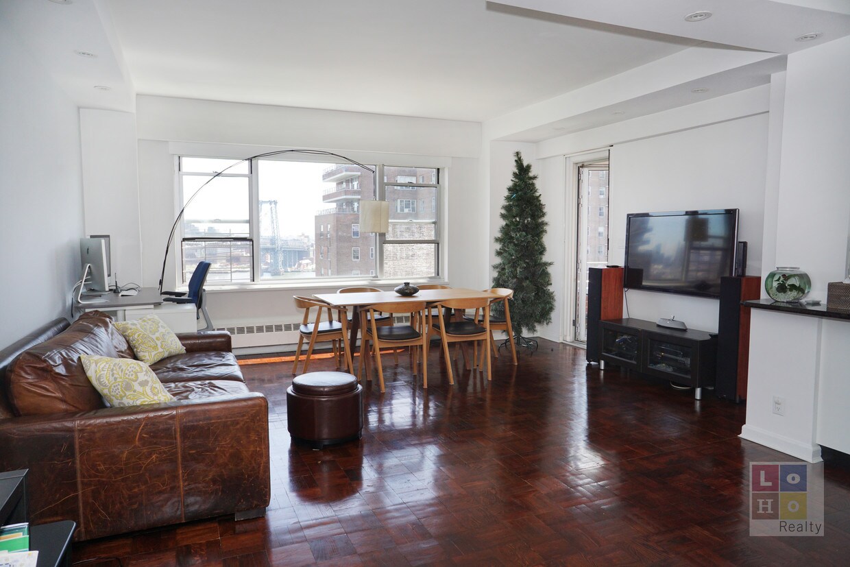 Foto principal - 573 Grand St