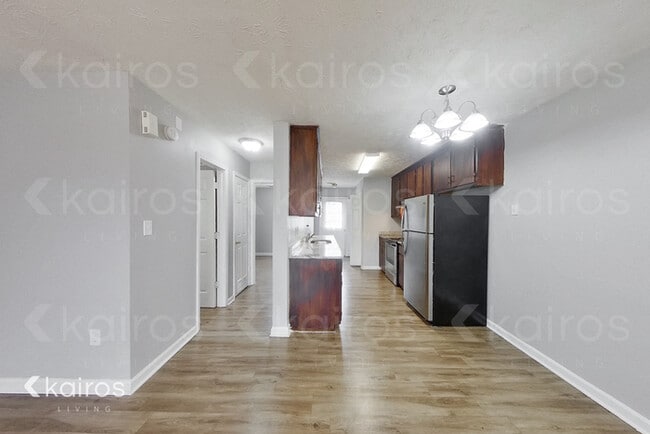 Foto del edificio - 150 Deer Pkwy