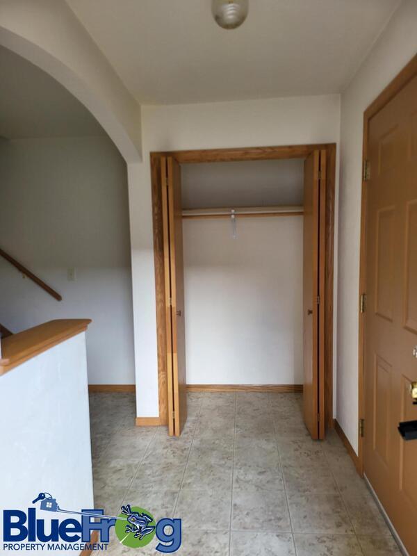 165016561656 Golf Bridge Dr, Neenah, WI 54956 Condo for Rent in