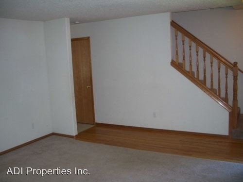 Building Photo - 3 br, 2.5 bath House - 728 SE Century Blvd.