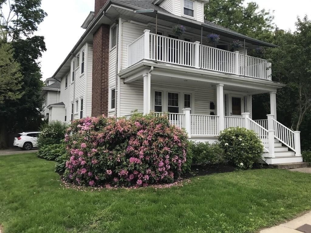 Primary Photo - 311 Waverley Ave