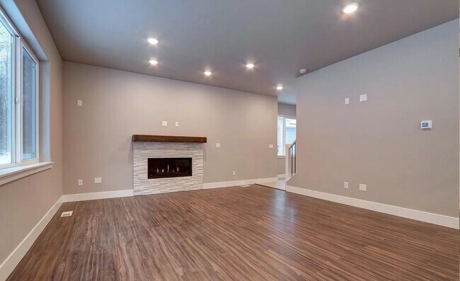 Foto del edificio - 3 bed 2.5 bath by Sand Lake