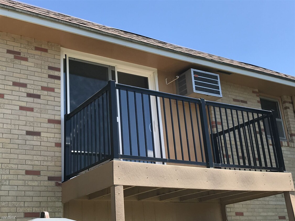 Foto del edificio - 2 br, 1 bath Apartment - 904 3rd Ave NW
