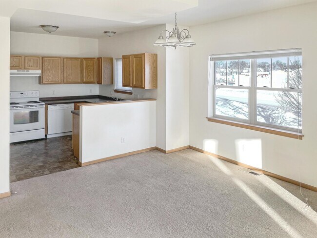 Building Photo - 107 Alena Ln