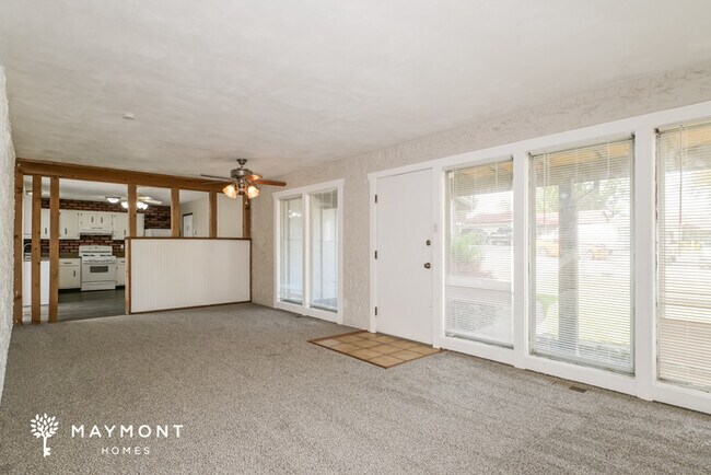 Foto del edificio - 7012 Shelton Ct