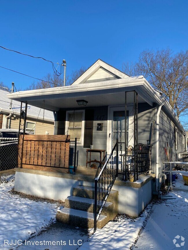 Charlotte Court the Arbors Apartments under 2,500 Lexington, KY 1 Rentals