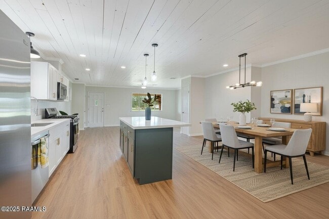 Building Photo - 17642 Pelican Rd