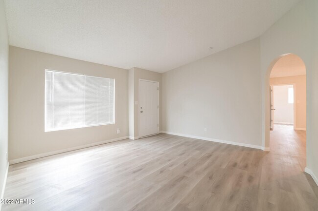 Foto del edificio - 3548 E Pueblo Ave