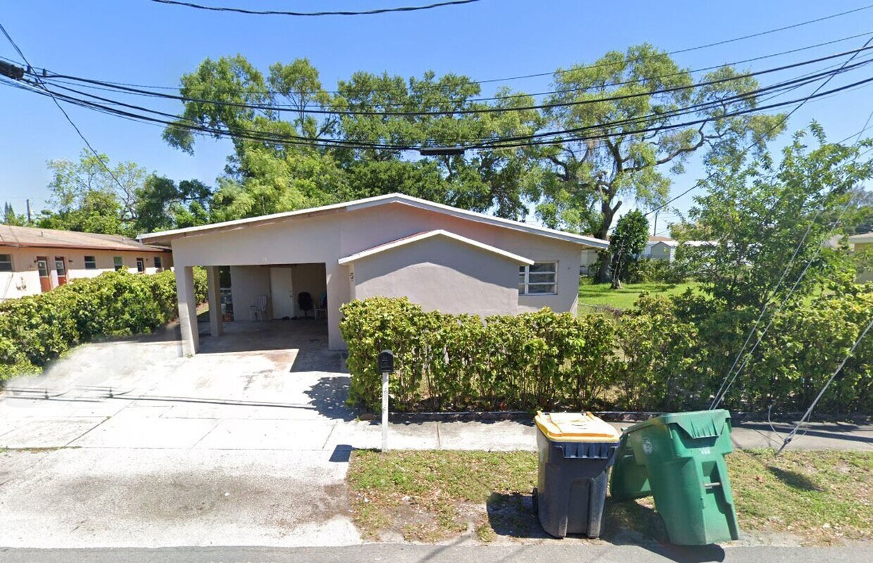 17 SW 8th Ave, Dania Beach, FL 33004 House Rental in Dania Beach, FL