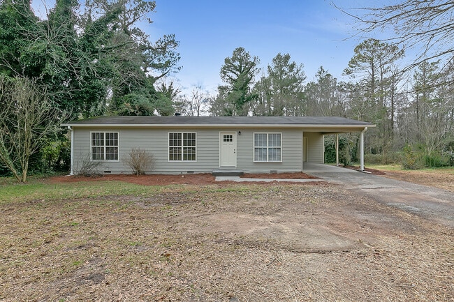 Building Photo - 4970 Hiram Lithia Springs Rd