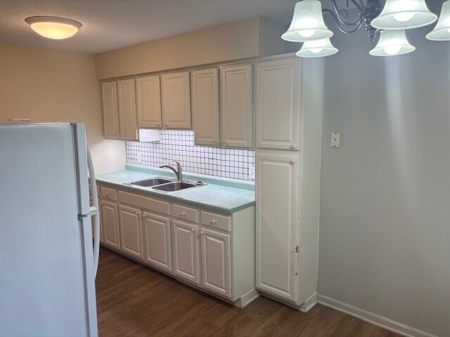 Foto del edificio - 7608 Pleasant Ave