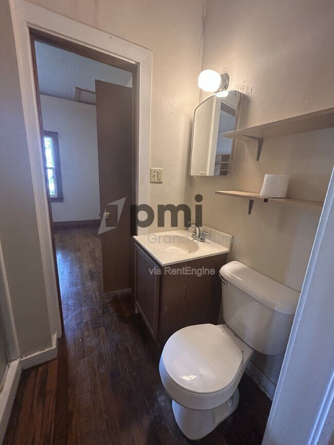 Foto del edificio - 1105 6th St