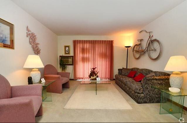 Building Photo - 4115 Florida Dr