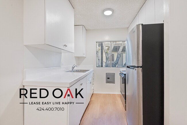 Foto del edificio - 7071 Hawthorn Ave