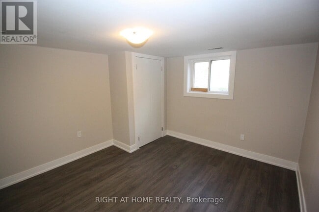 Building Photo - 31 Northampton Dr