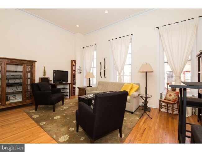 Foto del edificio - 1528 Pine St