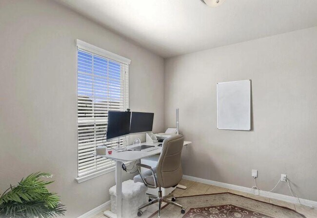 Foto del edificio - 2781 Santa Ana Ln