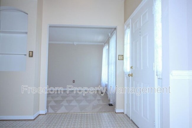 Foto del edificio - 6540 Cottonwood Dr