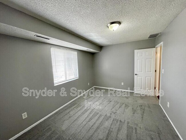 Foto del edificio - 2605 Terrace Ave
