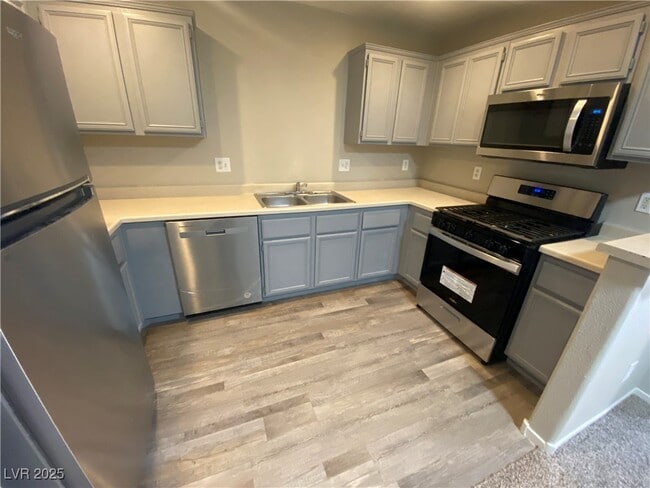 Building Photo - 4063 Halfmoon Bay Dr