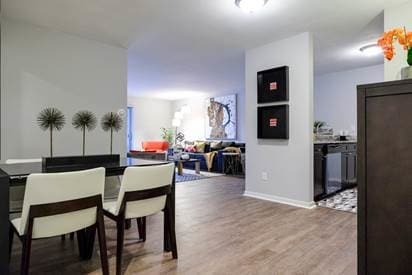 Photo - Merriam Park Apartments