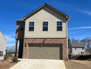 Building Photo - 2224 Birch Mountain Run