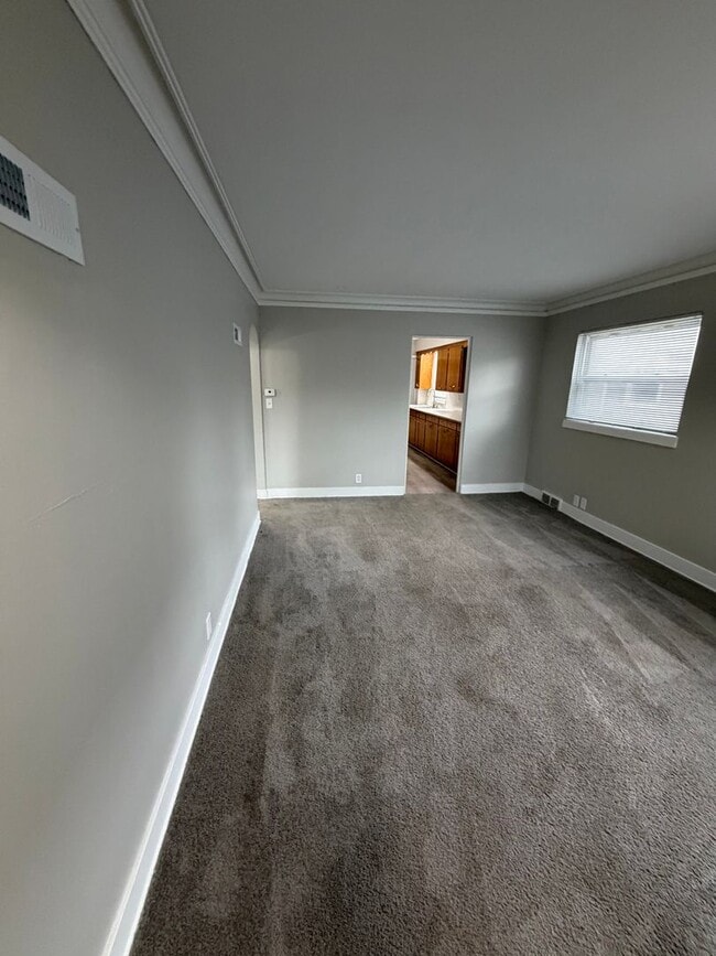 Building Photo - 1913 Stirling Ave