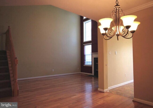 Foto del edificio - 508 Ascot Ct