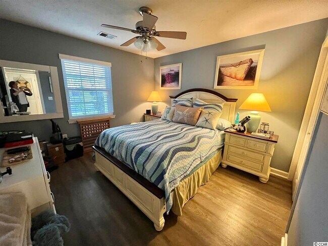 Foto del edificio - 616 Waterway Village Blvd