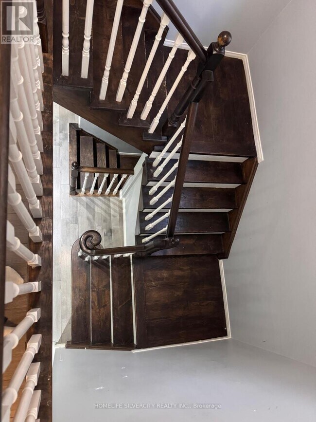 Photo du bâtiment - 154 Broomlands Dr