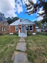 Building Photo - 3909 2nd St NE