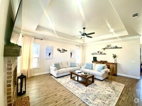Building Photo - 1215 Desert Rose Dr
