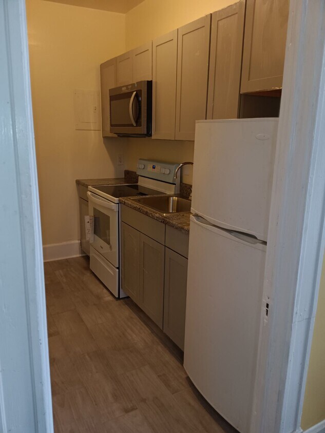 685 Gordon Pl SW Unit 685 Gordon Place B, Atlanta, GA 30310