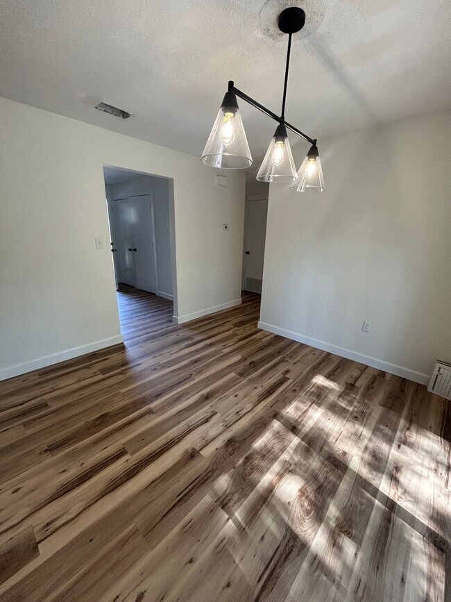 Foto del edificio - Available now!