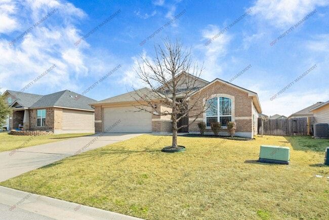 Building Photo - 1115 Roanoke Dr