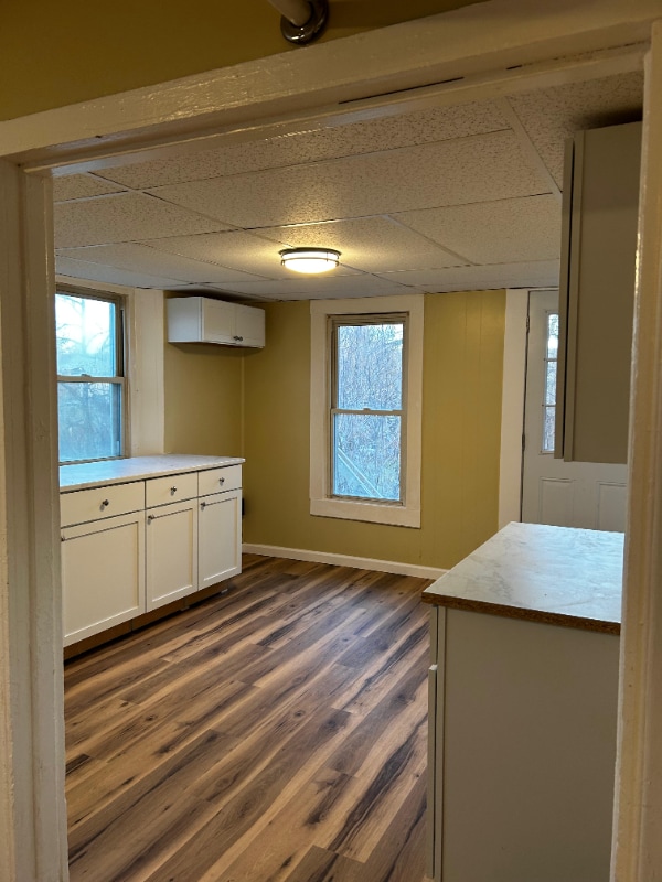 Building Photo - 92 Farview St