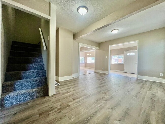 Building Photo - 6531 Monaco St