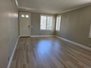 Building Photo - 5824 E Indigo Ct