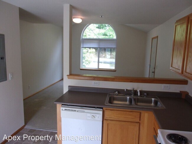 Foto del edificio - 2 br, 1.5 bath Apartment - 250 32ND STREET