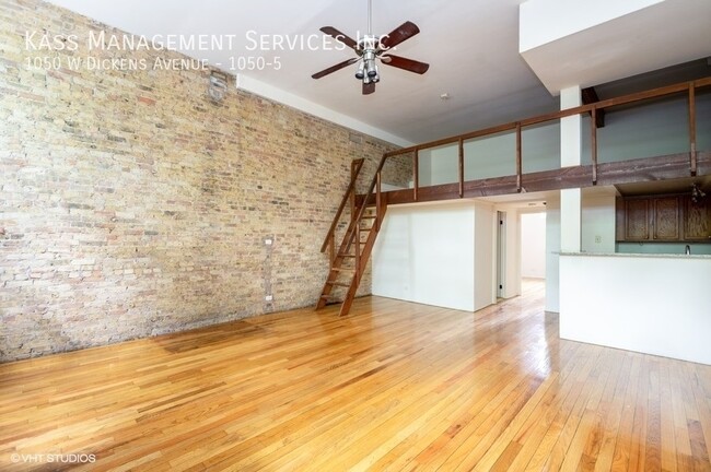 Building Photo - One of  a Kind 2bd/1bth with Bonus Lofted ...