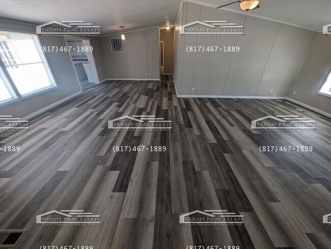 Building Photo - Newly Renovated Home on 10 acres in Midlot...